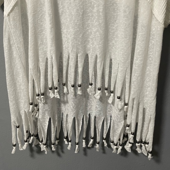 NWOT POL Fringe Hem Semi Sheer White Top. Size Small - Picture 4 of 6